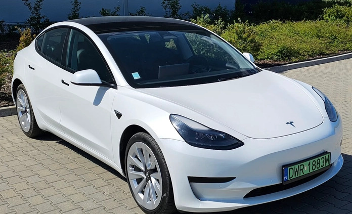 Tesla Model 3 cena 161800 przebieg: 27259, rok produkcji 2022 z Łęczyca małe 301